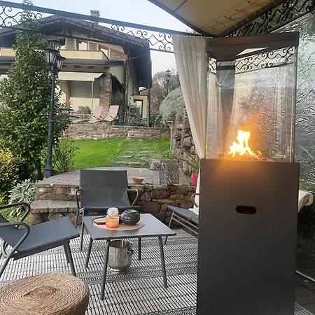 Casa Ronco Frati, Piscina Vista Βίλα