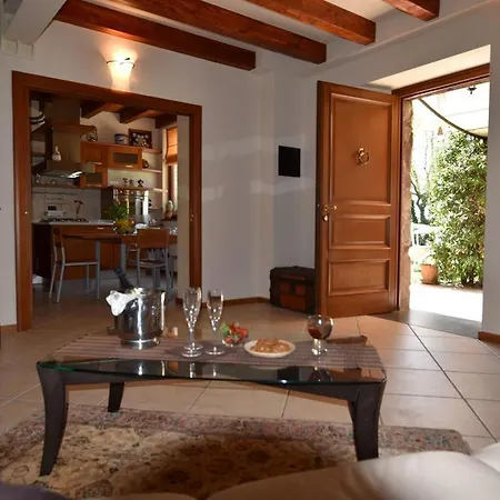 Βίλα Casa Ronco Frati, Piscina Vista *